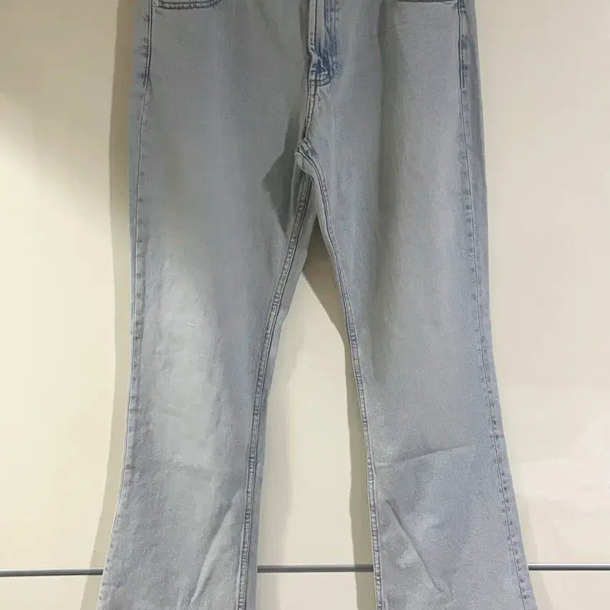 [BUNJANG] Zara Low Rise Bootcut Jeans Light Blue L / 자라 로우라이즈 부츠컷 진 데님 팬츠 라이트블루 L