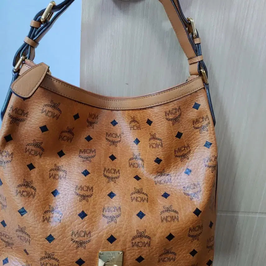 [BUNJANG] MCM Visetos Hobo Bag / MCM 비세토스 호보백 가방 새상품