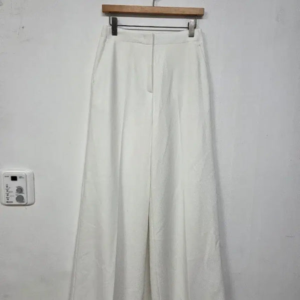 [BUNJANG] BRONN Bootcut Slacks / BRONN 브론 부츠컷 슬랙스