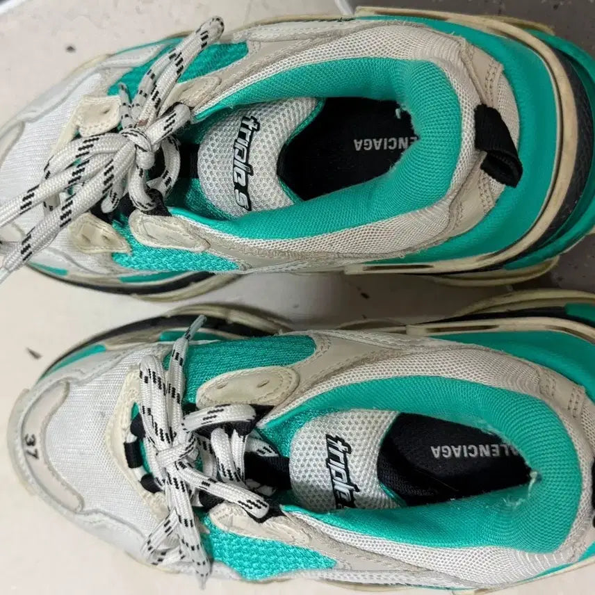 [BUNJANG] Balenciaga Triple S Sneakers Size 37 / 발렌시아가 트리플S 스니커즈 민트 37 사이즈