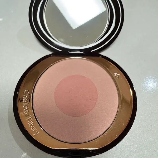 [BUNJANG] Charlotte Tilbury Cheek to Chic First Love Blush / 샬롯틸버리 치크투시크 퍼스트러브