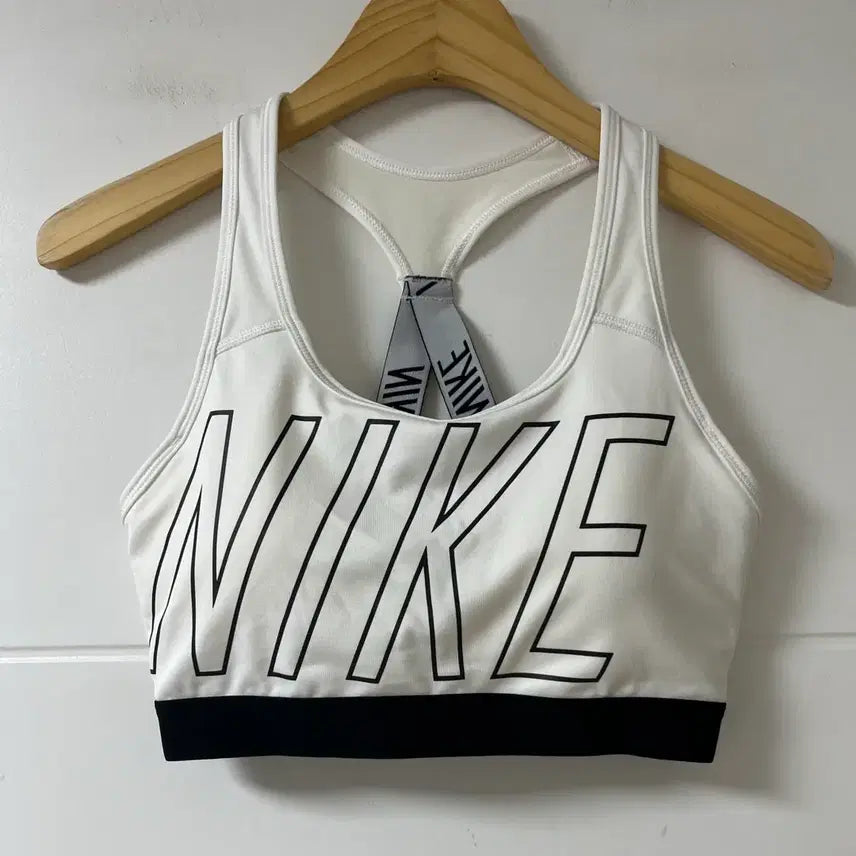 [BUNJANG] Nike Sports Bra White Size M / 나이키 스포츠 브라