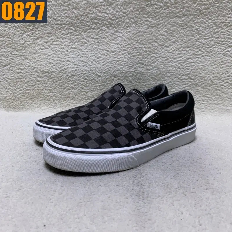 [BUNJANG] Vans Checkboard Slip-On Sneakers / 240 VANS 반스 체크보드 슬립온 스니커즈