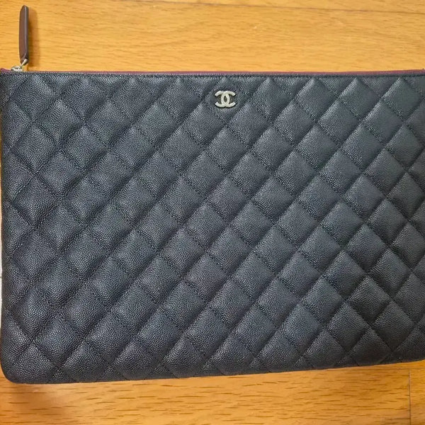 [BUNJANG] Caviar Clutch / 캐비어 클러치
