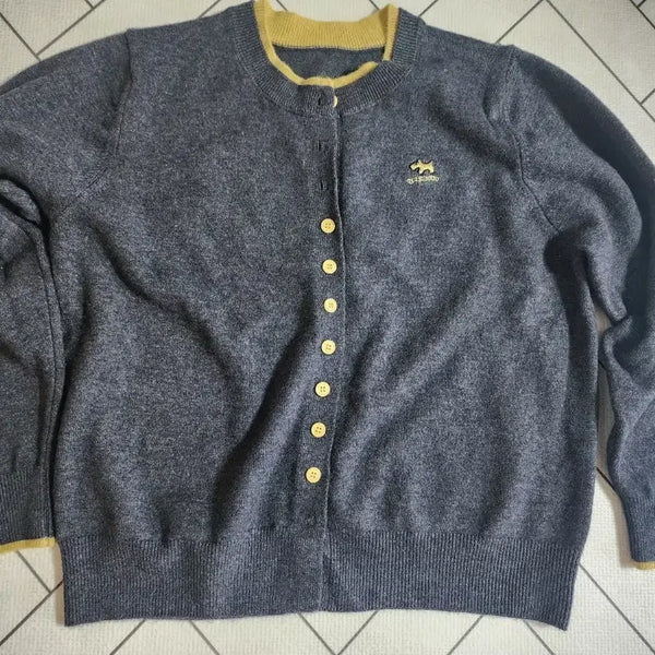 [BUNJANG] Gray Cardigan with Dog Embroidery / 회색 가디건