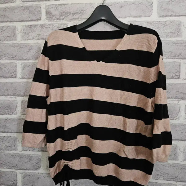 [BUNJANG] Black & Beige Stripe 3/4 Sleeve Knit / 블랙 앤 베이지 스트라이프 칠부니트/알뜰한여우