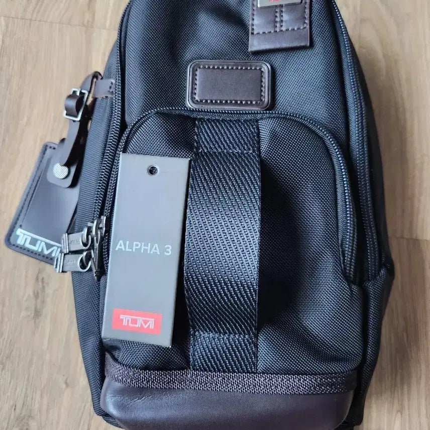 [BUNJANG] Tumi Alpha 3 Sling Bag Black / 투미 알파 3 슬링백 블랙