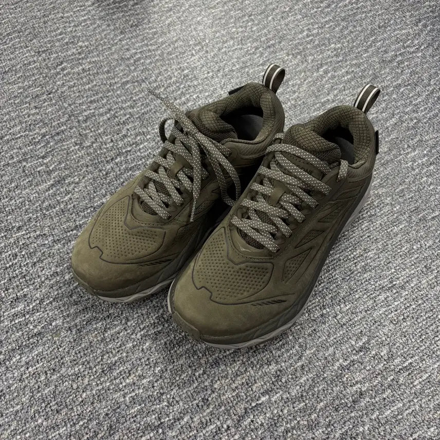 [BUNJANG] Hoka Challenger Low GORE-TEX Sneakers / 호카 챌린저로우 고어텍스 스니커즈 새제품