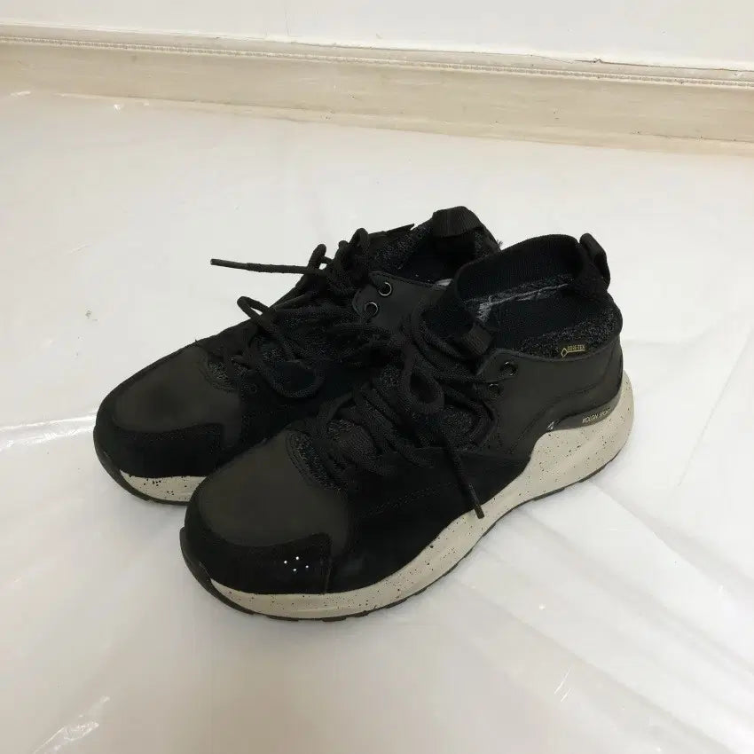 [BUNJANG] Kolon Sneakers 240mm / 코오롱 운동화 240MM@9967