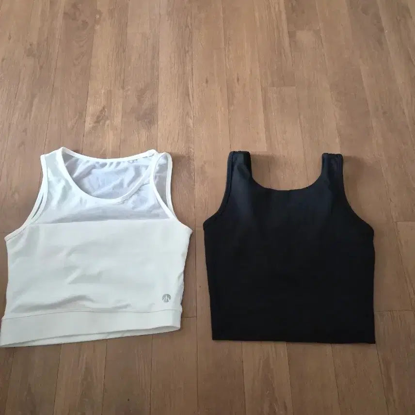[BUNJANG] XEXYMIX Yoga Pilates Top (White & Black) / 젝시믹스 요가 필라테스 상의 새상품