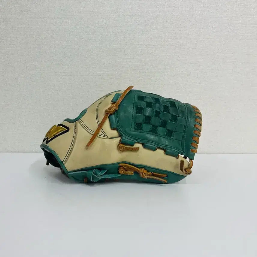[BUNJANG] WE Training/Infielder Baseball Glove (Steerhide Leather) - 11.5 Inch / <급처> WE 위 투수/내야글러브 (야구글러브)