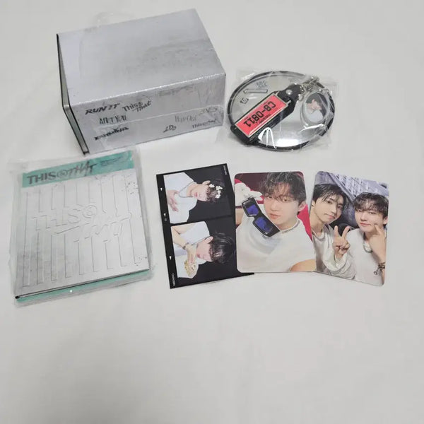 [BUNJANG] Stray Kids Changbin This & That Limited Edition Truck Version Unsealed Album with Photocard, Mirror, and Keychain / 창빈 세트/ 스트레이키즈 this&that 디스앤댓 한정반 트럭 버전 개봉 앨범 창빈 한 투리라차 유닛 투컷 2컷 포카 거울 키링