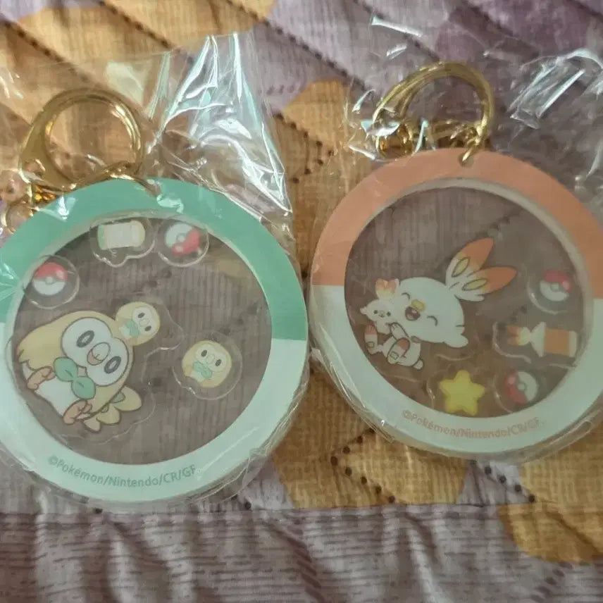 [BUNJANG] Pokemon Shaking Acrylic Charm Set (Rowlet + Scorbunny) / 포켓몬 흔들흔들 아크릴 키링 판매
