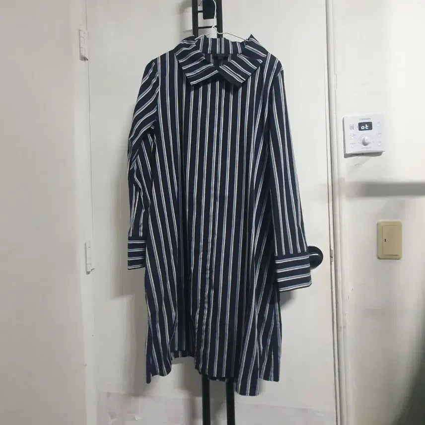 [BUNJANG] COS Striped Button-Front Dress Black / COS 코스 원피스 여성66  블랙 스트라이프