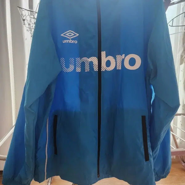 [BUNJANG] Umbro Hooded Windbreaker Blue / 엄브로 바람막이 블루