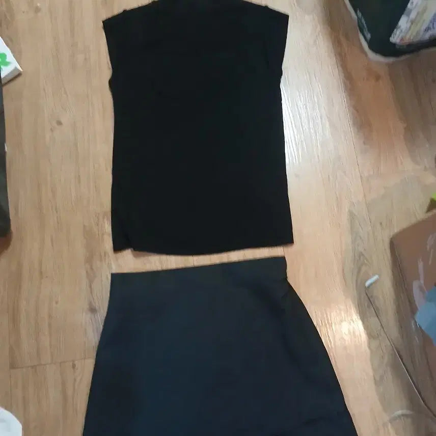 [BUNJANG] Black Sleeveless Knit and Mini Skirt Set / 블랙 나시니트와 미니스커트 세트/55.날씬66