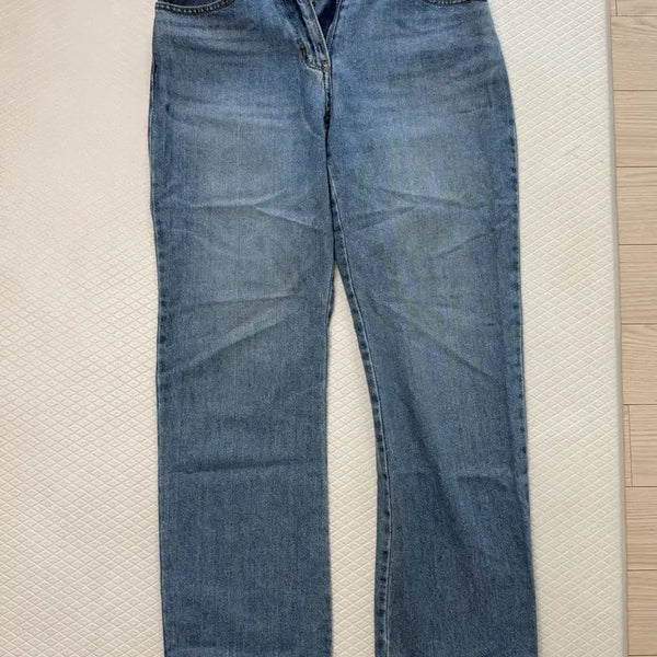 [BUNJANG] Guess Women's Jeans (Various) / Sjsj/ guess 게스 등 여러가지 여성 청바지 판매합니다