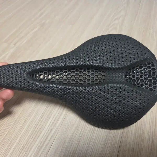 [BUNJANG] RYET 3D Carbon Honeycomb Saddle / RYET 3D 카본 안장
