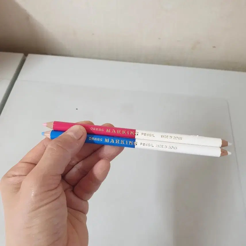 [BUNJANG] JAPAN Fabric Marker Set (Pink/Blue) / JAPAN 마킹펜 2개 (핑크/블루)