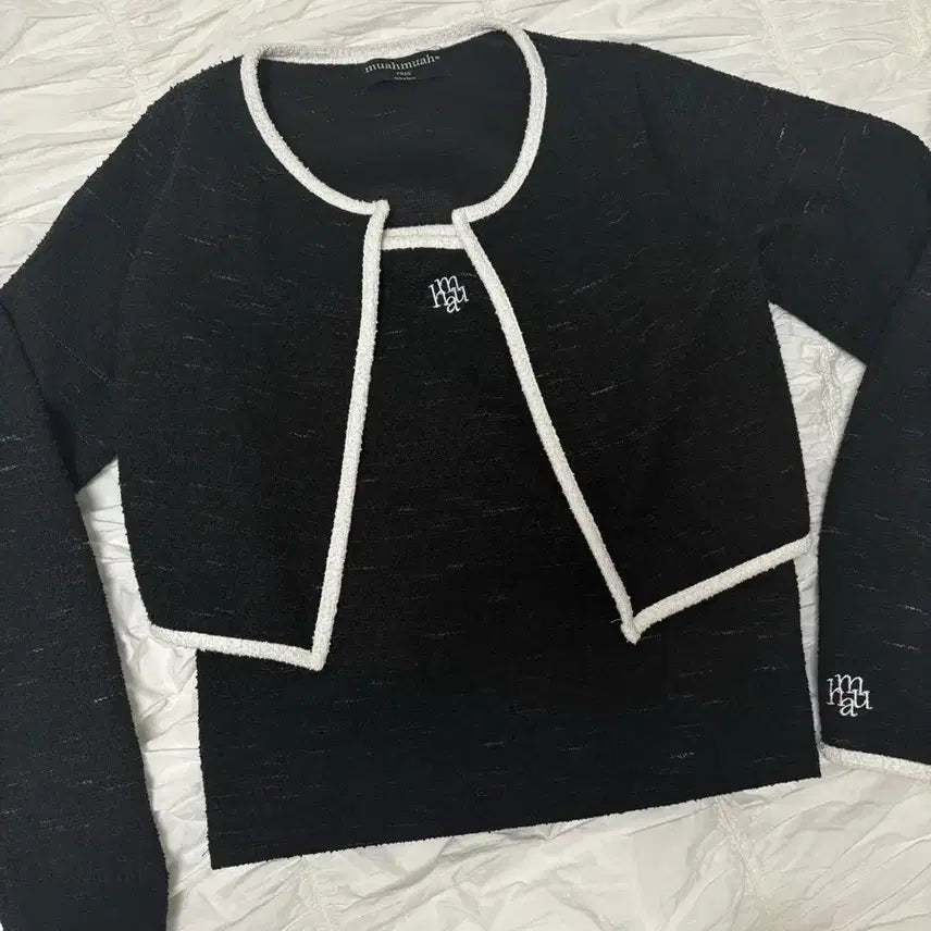 [BUNJANG] Mua Mua Sleeveless Top + Cardigan Set / 무아무아 나시+가디건 세트