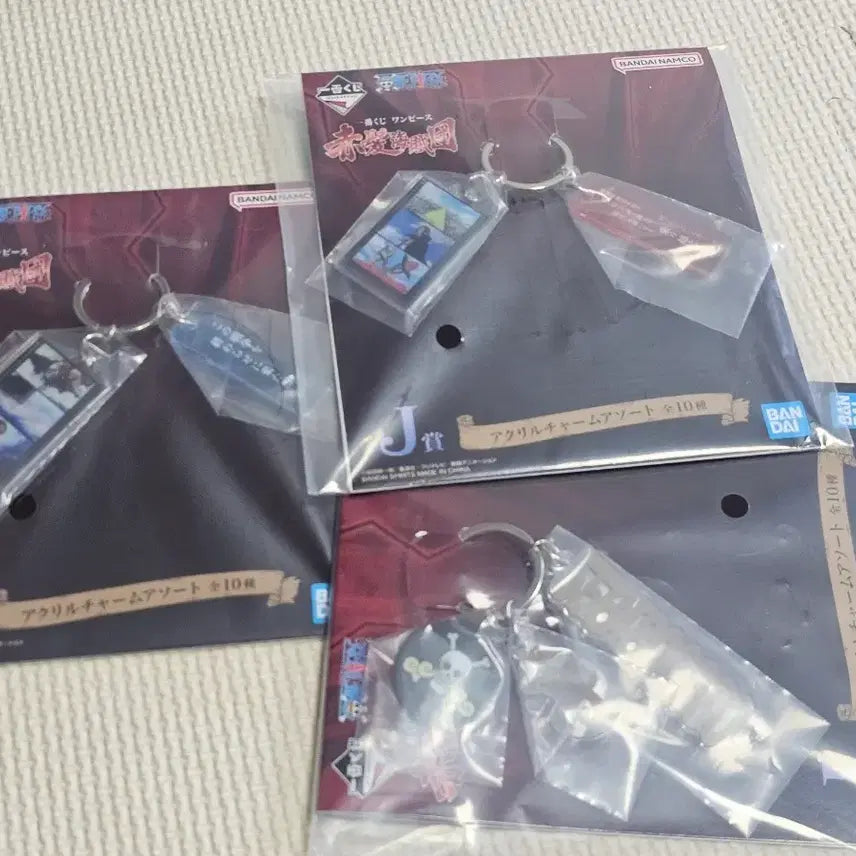 [BUNJANG] One Piece Luffy & Shanks Acrylic Keychain Bundle Set (3 pcs) / 원피스 j상 미개봉 아크릴키링 3개 일괄