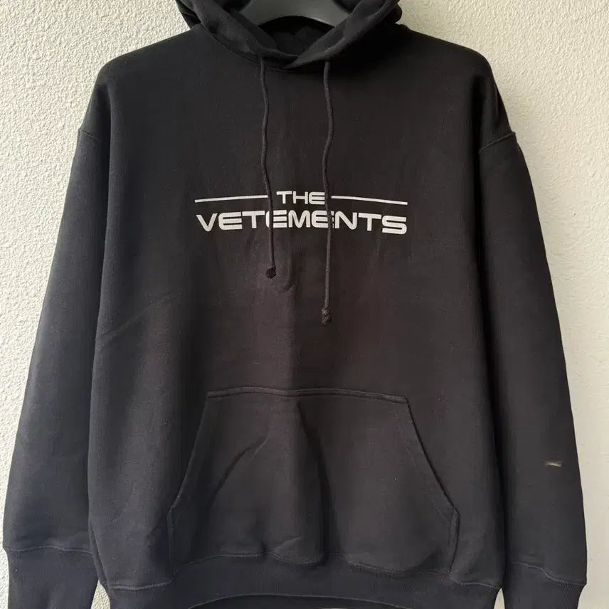 [BUNJANG] Vetements Hoodie (M) / 베트멍 후드티 (M)