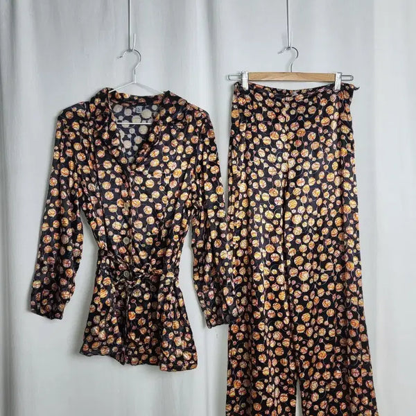 [BUNJANG] Vintage Glam Artistic Satin Two-Piece Pajama Set / 빈티지 글램 앤틱 아티스틱 새틴 투피스 세트 나이트 파자마 상하세트