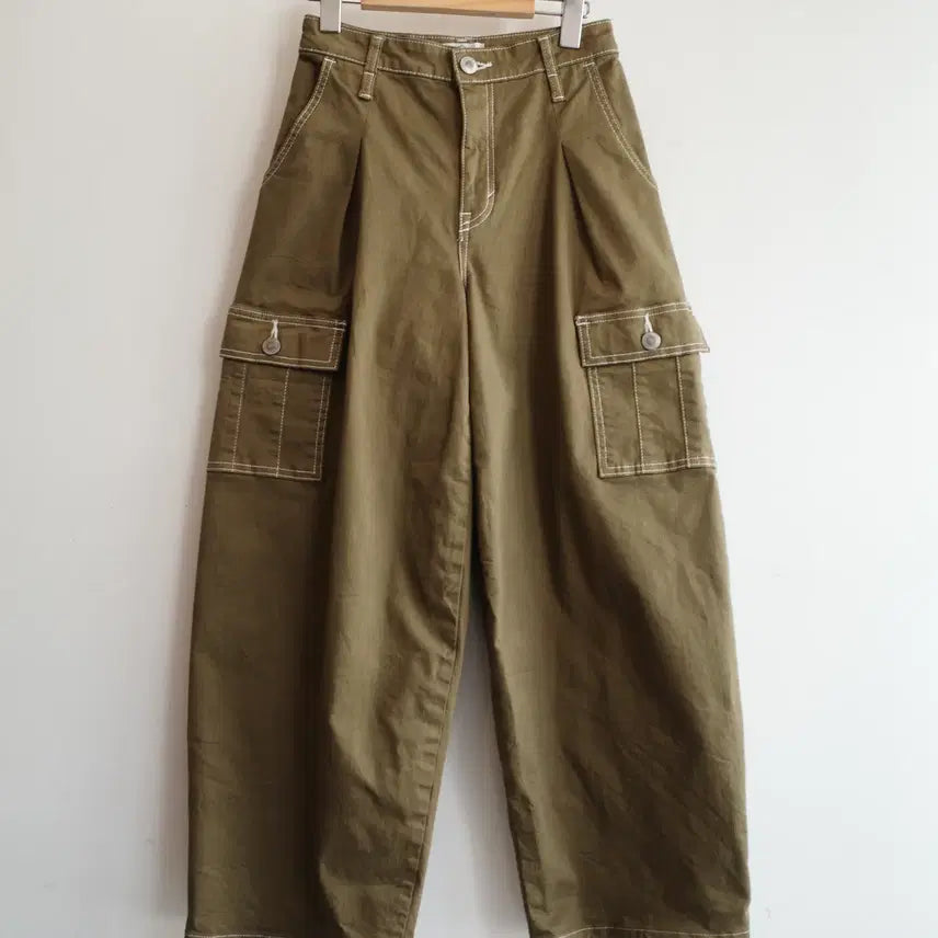 [BUNJANG] FREAKS STORE Wide Cargo Pants (25 inch) / FREAKS STORE 프릭스 스토어 와이드 카고팬츠 (25인치)