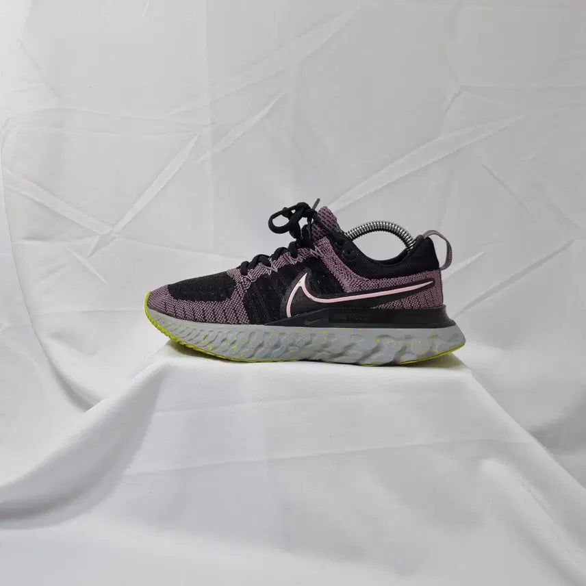 [BUNJANG] Nike React Infinity Run Flyknit 2 Sneakers / 빈티지하서 230 나이키 리액트 인피니티 런 플라이니트 2 스니커즈