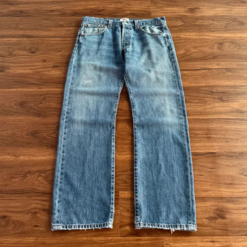 [BUNJANG] Levi's 501 Vintage Washed Denim Pants (2000s) / [33]00's 리바이스 유럽 501 빈티지 워싱 데님 팬츠