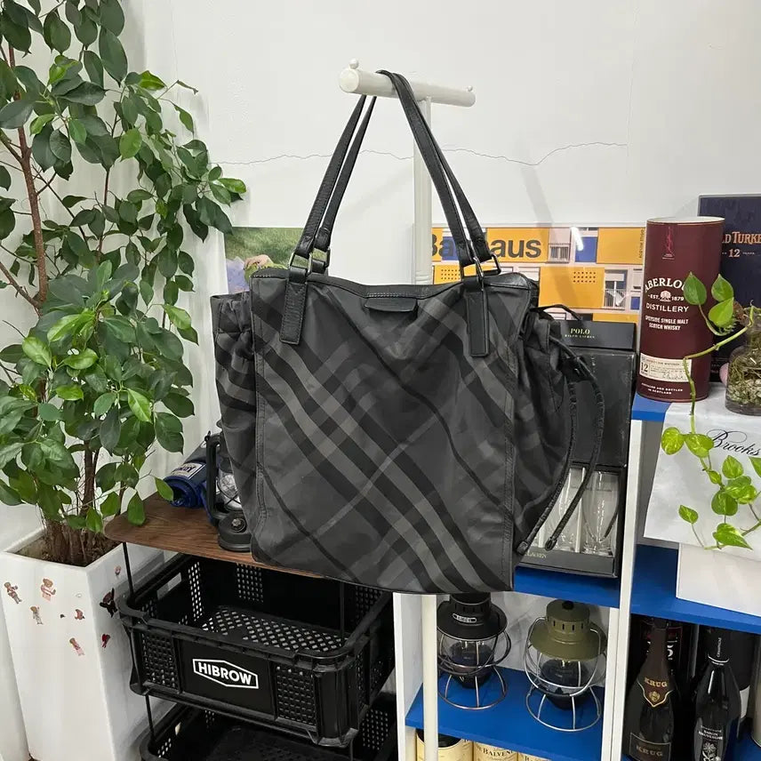 [BUNJANG] Burberry Berkeley Nylon Tote Bag OS / 버버리 버클레이 나일론 토트백 OS