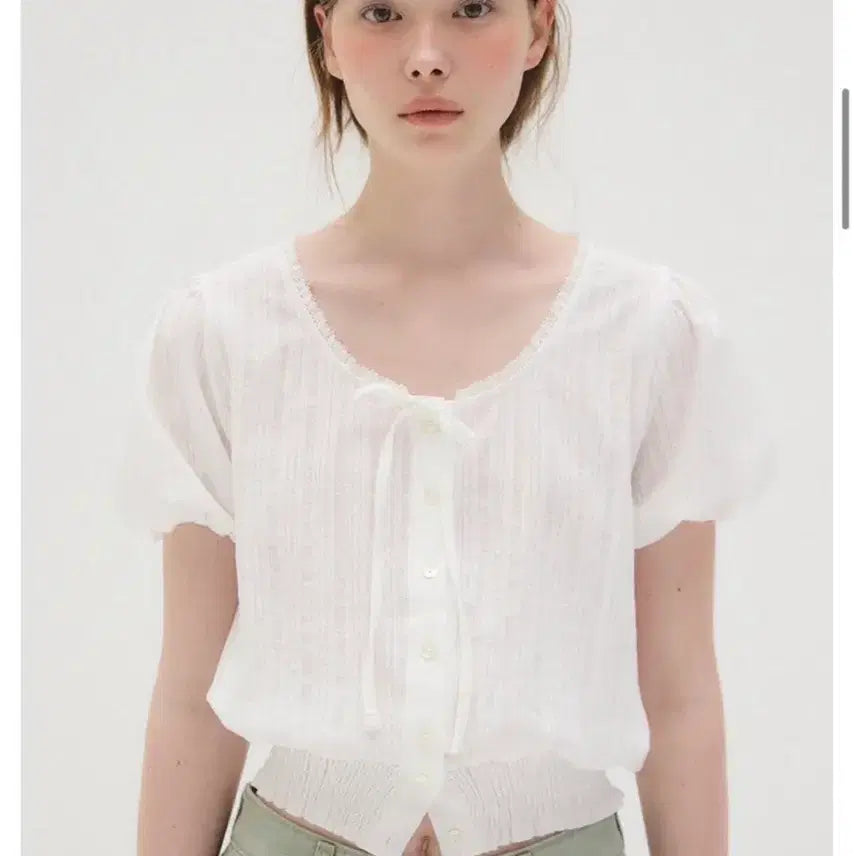 [BUNJANG] Archive J2U Madeleine Blouse Ivory / 1회착용) 아카이브 제이투유 마들렌 블라우스 아이보리