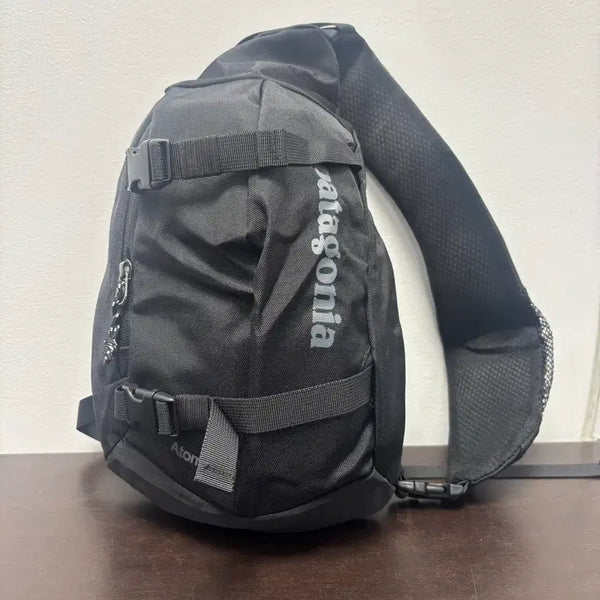 [BUNJANG] Patagonia Atom 8L Sling Bag Black / 파타고니아 아톰 8L 슬링백 블랙/ 새 상품
