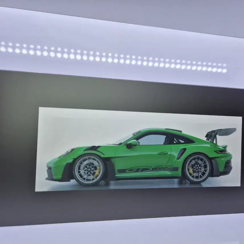 [BUNJANG] Porsche 911 GT3 RS (992) 1:18 Scale Diecast Model - Python Green / 1:18 포르쉐 911 GT3RS