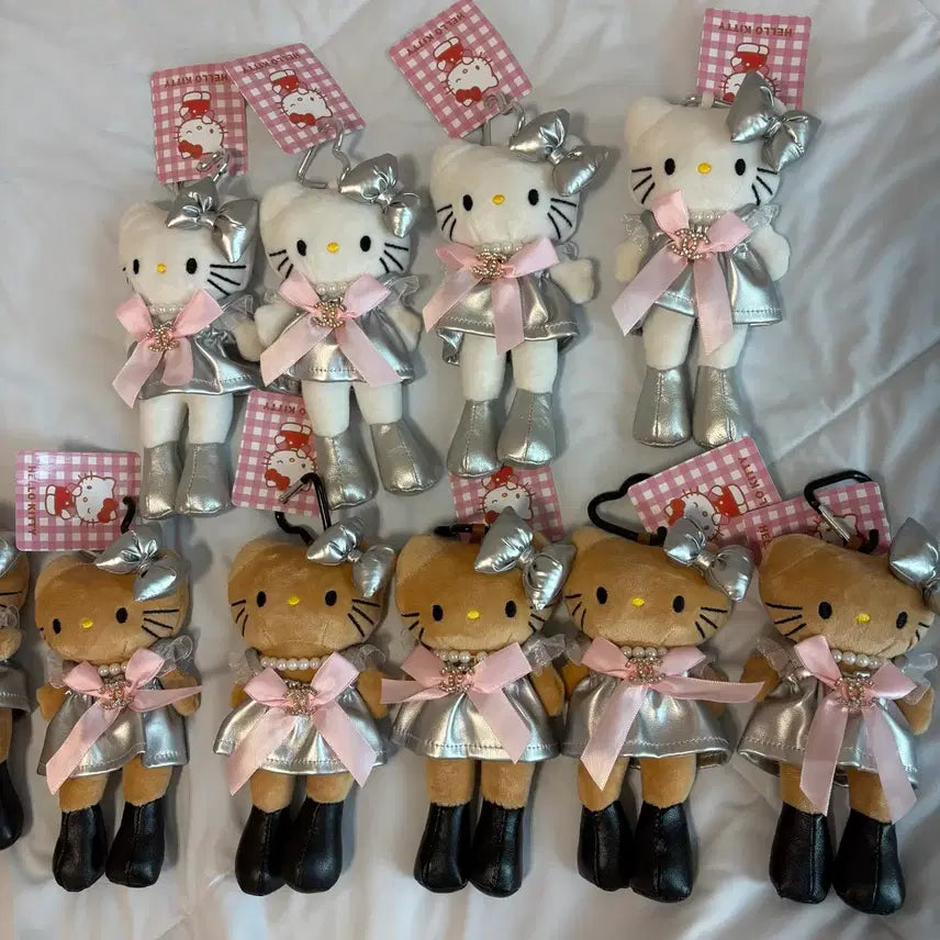 [BUNJANG] Hello Kitty Long-Legged Doll Keychain Silver / 롱다리 키티 인형 키링 silver