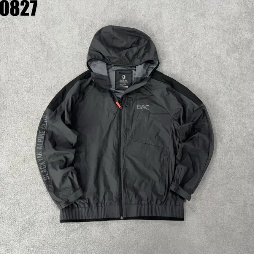 [BUNJANG] Black Yak BAC Hooded Windbreaker Jacket (Size 105) / 블랙야크 BAC 후드 바람막이 자켓 105