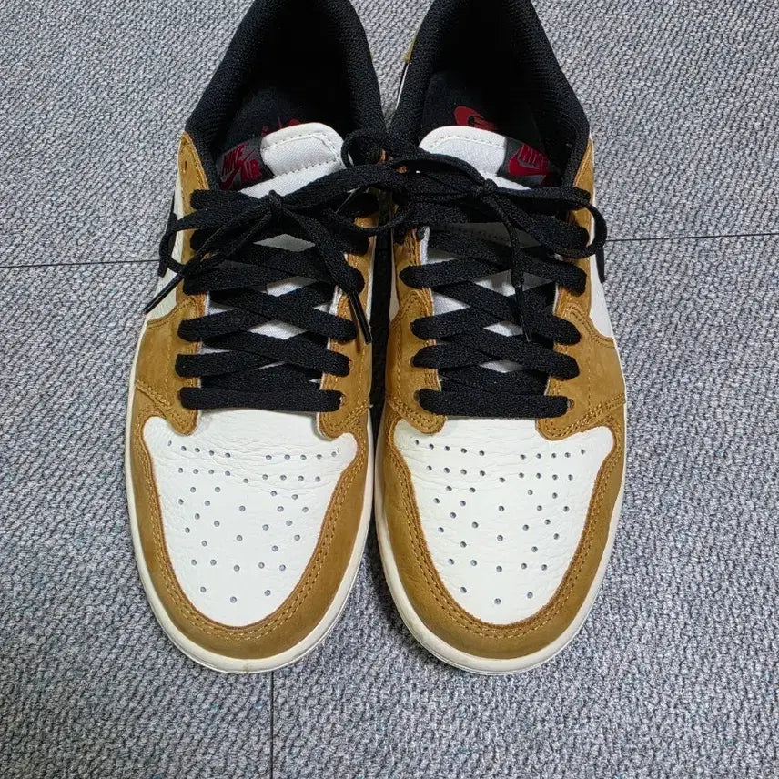 [BUNJANG] Air Jordan 1 Low Harvest / 에어 조던 1 로우 하베스트 265