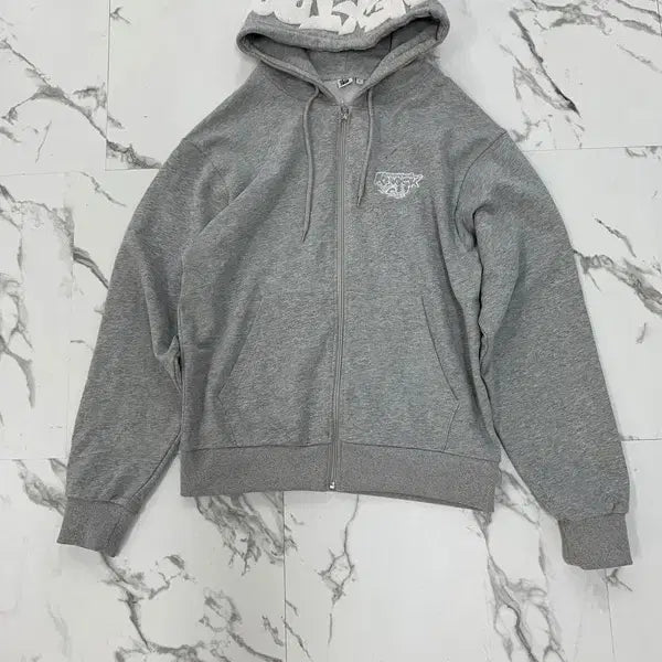 [BUNJANG] BOYNEXTDOOR Gray Hooded Zip-Up / 보이넥스트도어 그레이 후드 집업