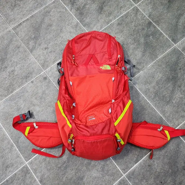 [BUNJANG] The North Face Kiter 35L Hiking Backpack Red / 노스페이스 비트 35 등산 배낭 35L 레드