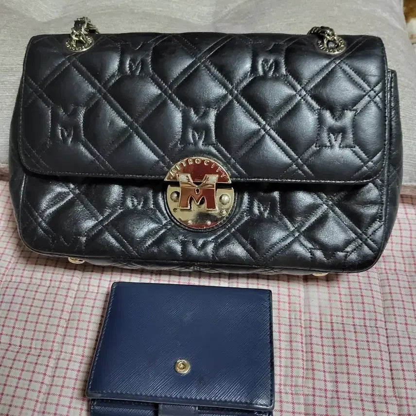 [BUNJANG] Metrociti Quilted Chain Shoulder Bag Black / 메트로시티 체인 숄더백 블랙