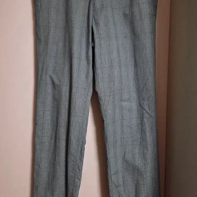 [BUNJANG] Hugo Boss Check Patterned Slacks / 휴고보스 체크무늬 슬랙스