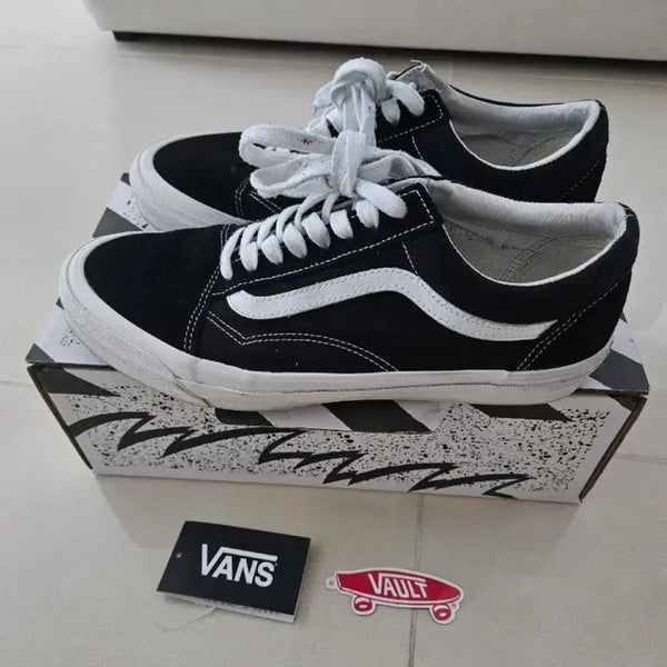 [BUNJANG] Vans Vault OG Old Skool LX (27.5cm) / (275)vans vault OG LX / 반스 볼트 올드스쿨 검흰