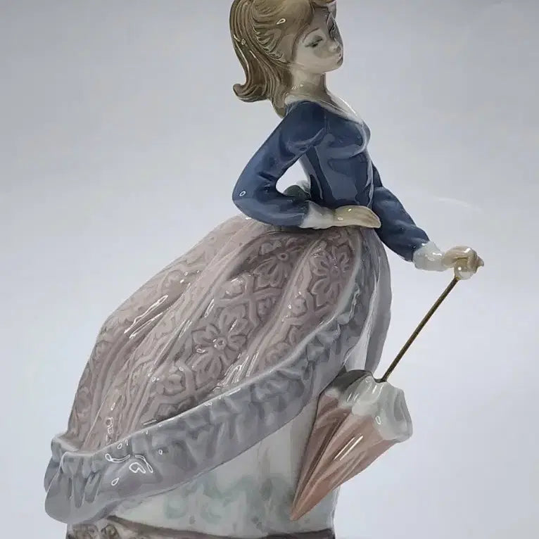 [BUNJANG] Lladro "Evita" Figurine #5212 / [명품/앤틱] 스페인 야드로(Lladro) 정품 피겨린 #5212 '에비타' (최상급민트)