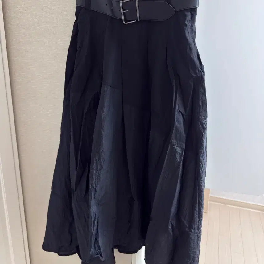 [BUNJANG] System 2024 Belted Crinkle Skirt Size 61 / 2024 시스템 벨티드 크링클 스커트 한섬