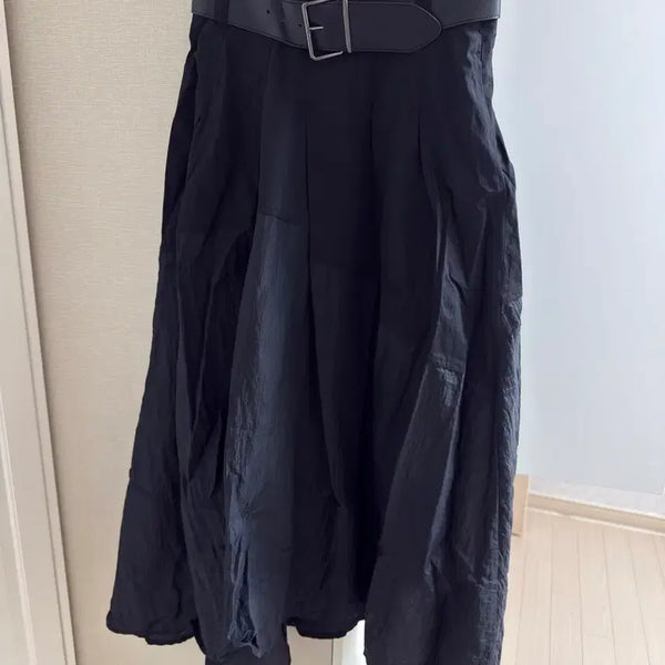 [BUNJANG] System 2024 Belted Crinkle Skirt Size 61 / 2024 시스템 벨티드 크링클 스커트 한섬