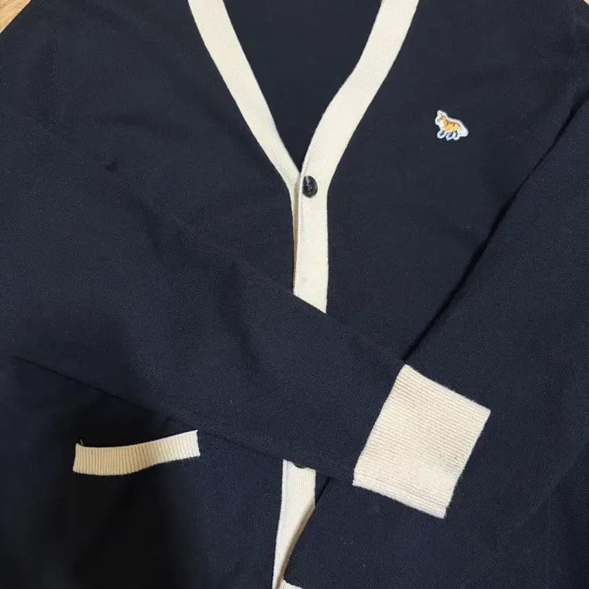 [BUNJANG] Maison Kitsuné Baby Fox Cardigan / 메종키츠네 베이비 폭스 가디건