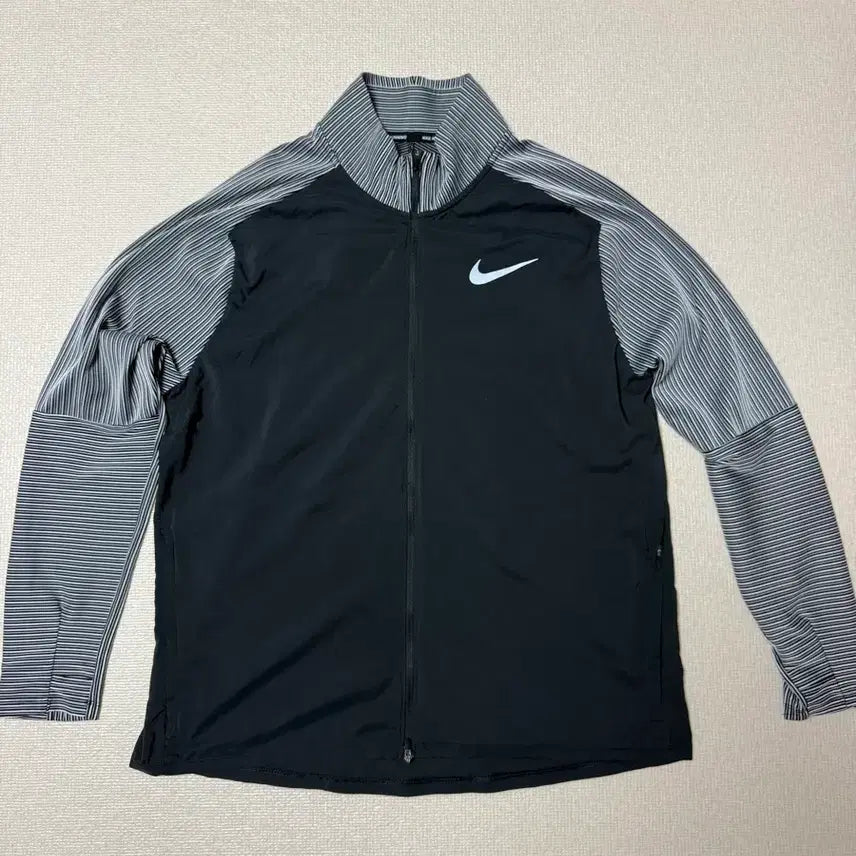 [BUNJANG] Nike Dri-FIT Element Future Fast Running Top XXL / [XXL]나이키 드라이핏 엘리먼트 퓨처 패스트 러닝탑
