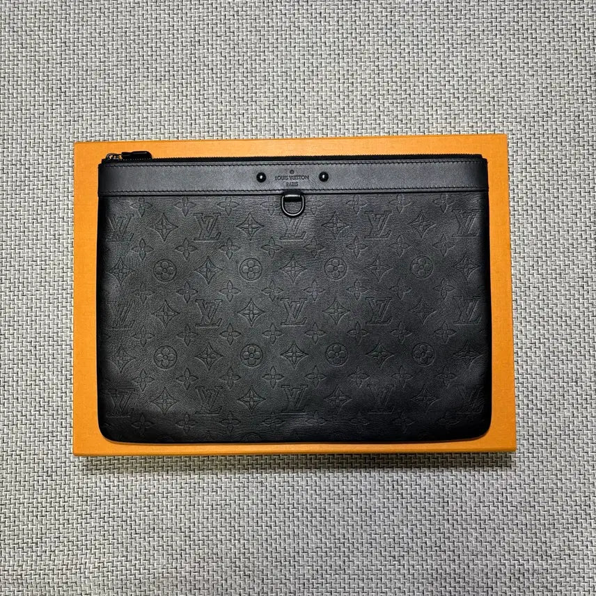 [BUNJANG] Louis Vuitton Shadow Clutch / 루이비통 쉐도우 클러치