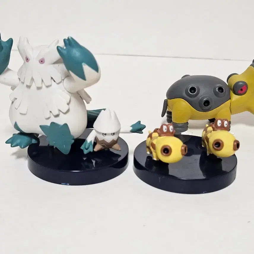 [BUNJANG] Pokemon 3D Book Figure Hamadon, Abomasnow Evolution Set (Discontinued) / 단종품,일괄판매3만)포켓몬스터 입체도감 피규어 하마돈,눈설왕 진화세트 중고품