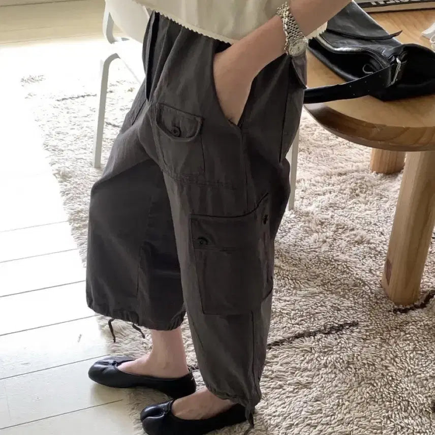 [BUNJANG] Jinsim Capri Pants Charcoal / 진심 카프리 팬츠 차콜
